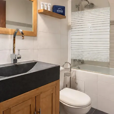 Confortable, Aux Pieds, Proche Centre, Balcon Privé - Fr-1-688-44 Apartamento