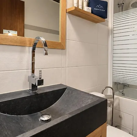 Apartamento Confortable, Aux Pieds, Proche Centre, Balcon Privé - Fr-1-688-44
